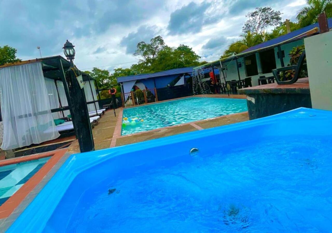 Llano Dorado Hotel Campestre Granja Campo Alegre Ngoại thất bức ảnh