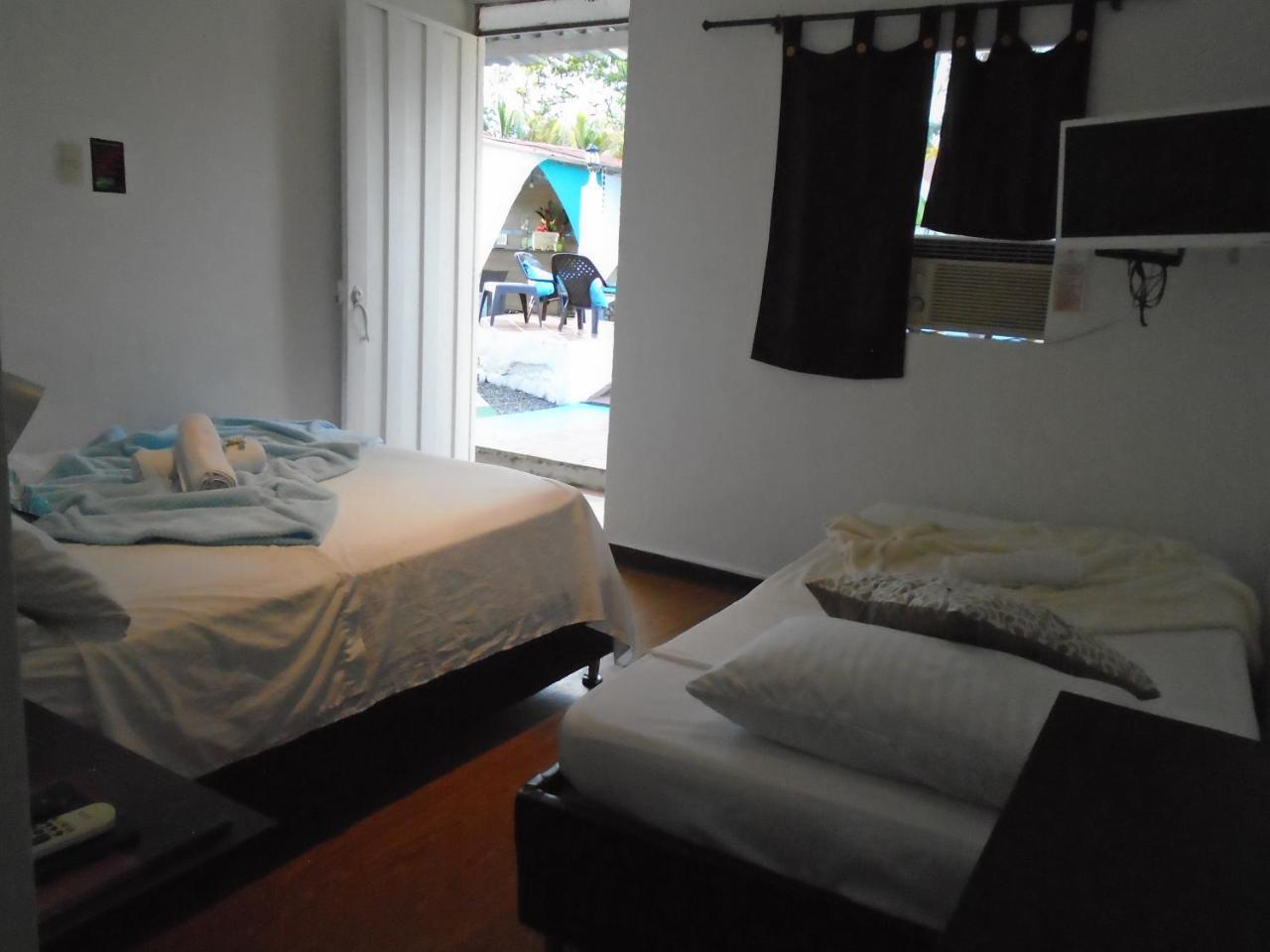 Llano Dorado Hotel Campestre Granja Campo Alegre Ngoại thất bức ảnh